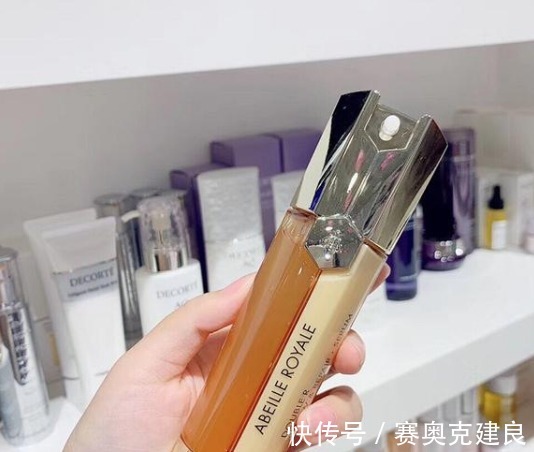 祛痘印|抗皱精华液哪个好用 年轻女士适用的抗老抗皱精华推荐