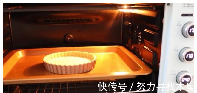 面皮|一个芒果两张面皮,教你在家做芒果派,甜蜜香浓大人小孩都爱!