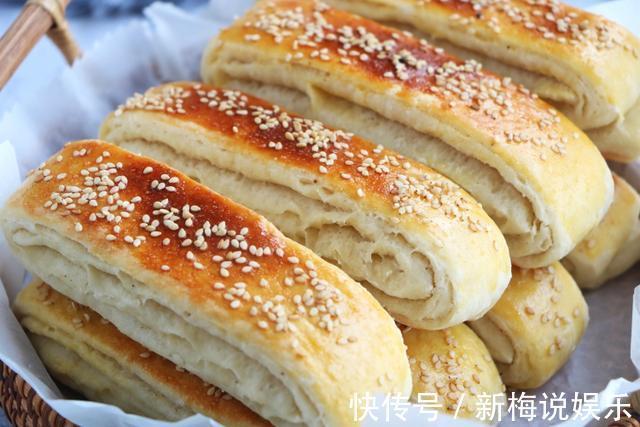 做法和馒头差不多,味道比馒头香、脆、甜、脆,当早餐吃还更营养