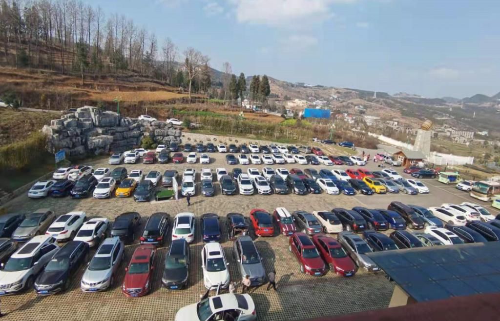 中年|春节假期钟山区旅游市场供需两旺