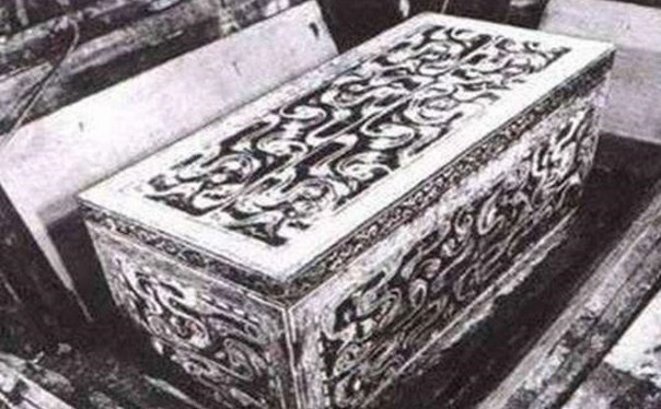 孙女|朱元璋孙女的棺材漂水中600年,考古队赶到下令:将整座山挖开