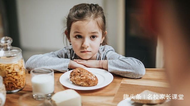 妈妈的4种行为会让孩子越来越笨，智慧父母抓紧改掉