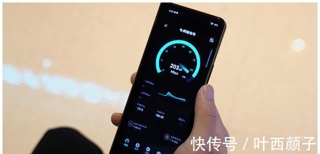 OPPO|折叠旗舰信号大揭秘，OPPO华为三星谁能更胜一筹？一文了解真