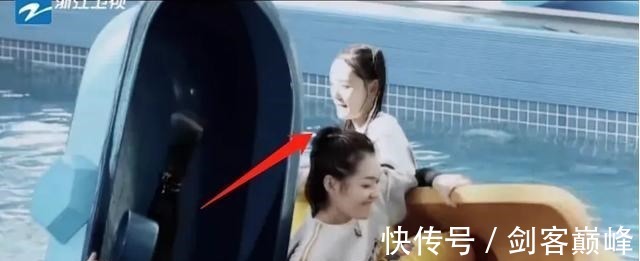 蒋依依|蒋依依生理期录制跑男，你有注意郑凯的动作吗网友活该你被宠