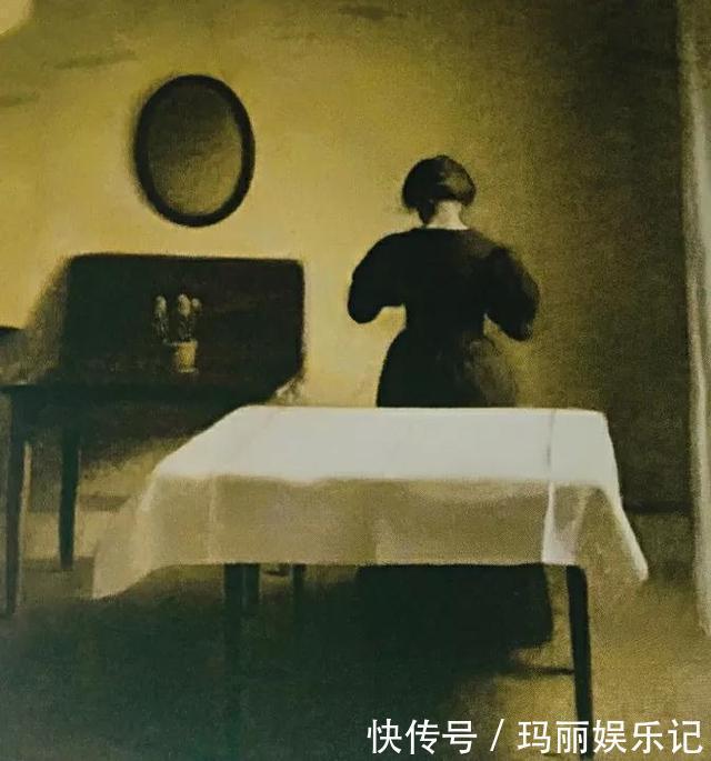 窗帘@西方画家迷恋姿体丰腴女性形体油画，为观赏者营造神秘艺术气氛