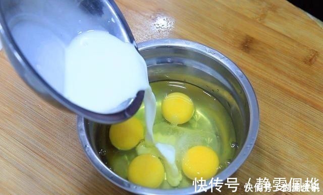 焯水|炒苦瓜时，有人焯水有人直接炒饭店大厨缺了这1步、咋炒都苦