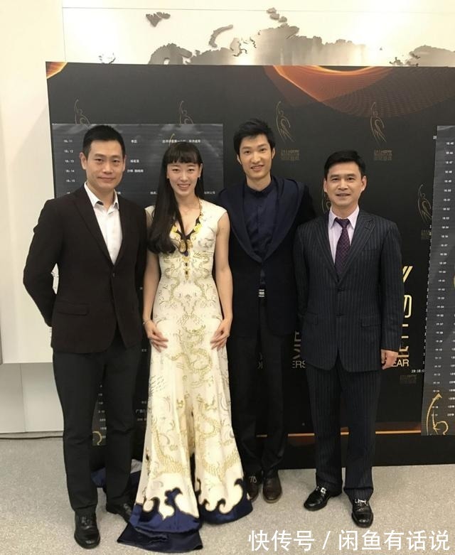 蕾丝|新晋“金牌剑客”孙一文，穿一身龙纹长裙优雅大气，好身材太吸睛