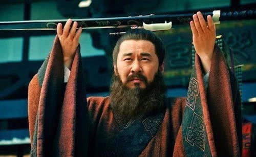 荆州|诸葛亮在华容道，为何要放过曹操？