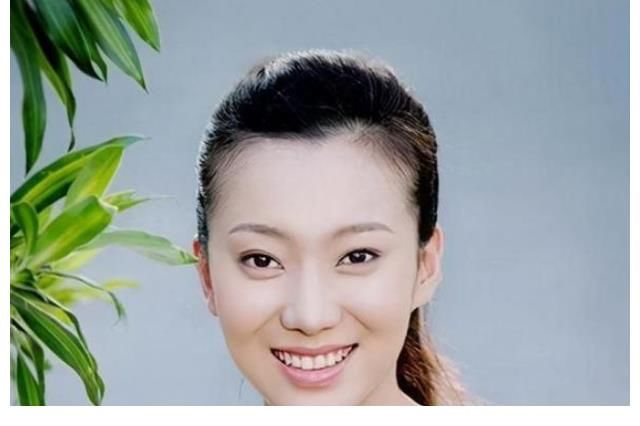 北京舞蹈学院|十三年前，她是张艺谋钦定的开幕式舞者，却因一秒钟失误终身瘫痪