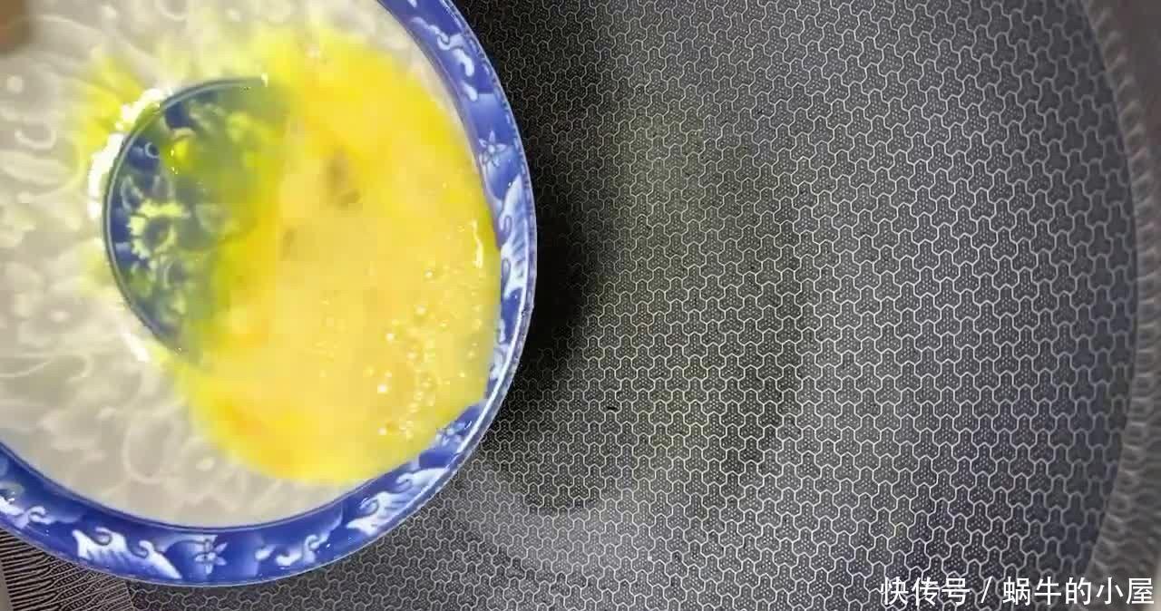 白玉菇|制作西红柿木耳炒鸡蛋时,加入一样配菜,鲜香味美孩子喜欢都喜欢