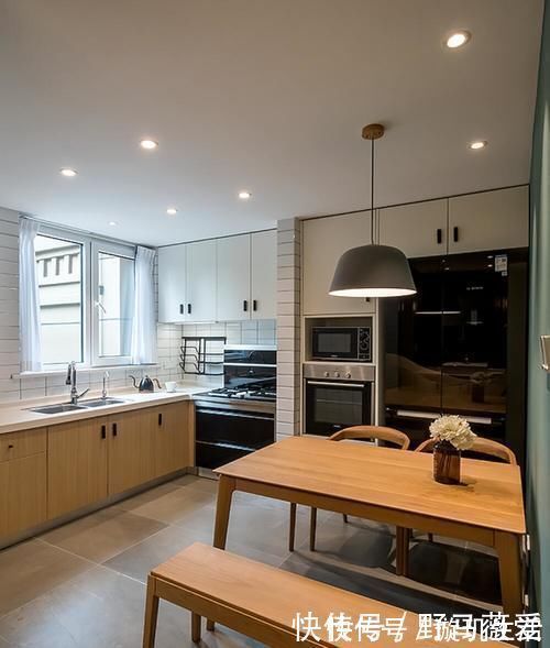 实用|见过最实用的家,不到80㎡,硬是挤出了两个衣帽间,还很宽敞