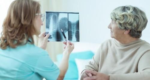 女人|女人晚绝经是不是好,但如果晚于此个岁数,还会有3个“麻烦事”