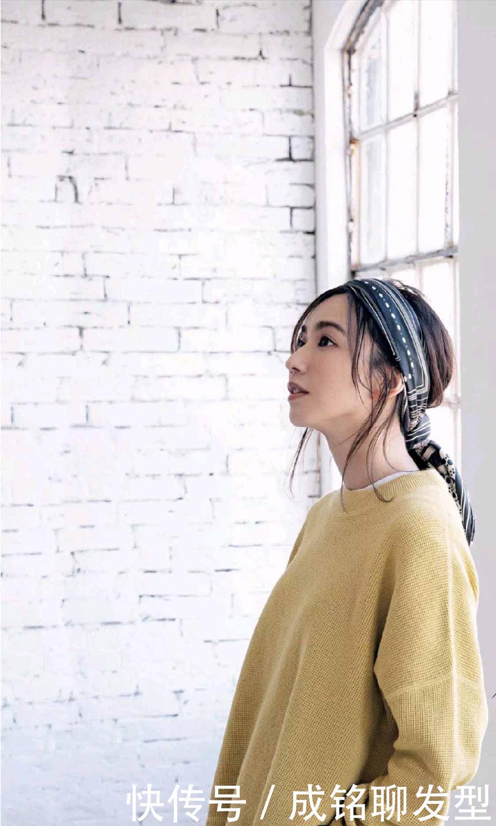 四十岁女性减龄搭配妙招,学会这四种围巾的系法,时髦高级又养眼