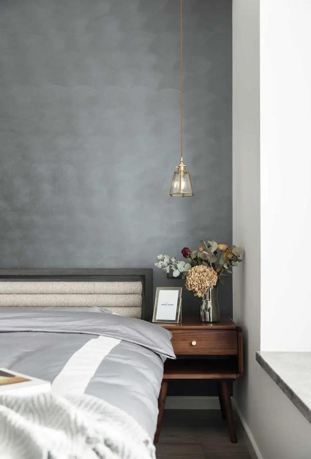 黄铜色|她家130平的新房，满足了我对家的一切期待，全屋干净利落超有品