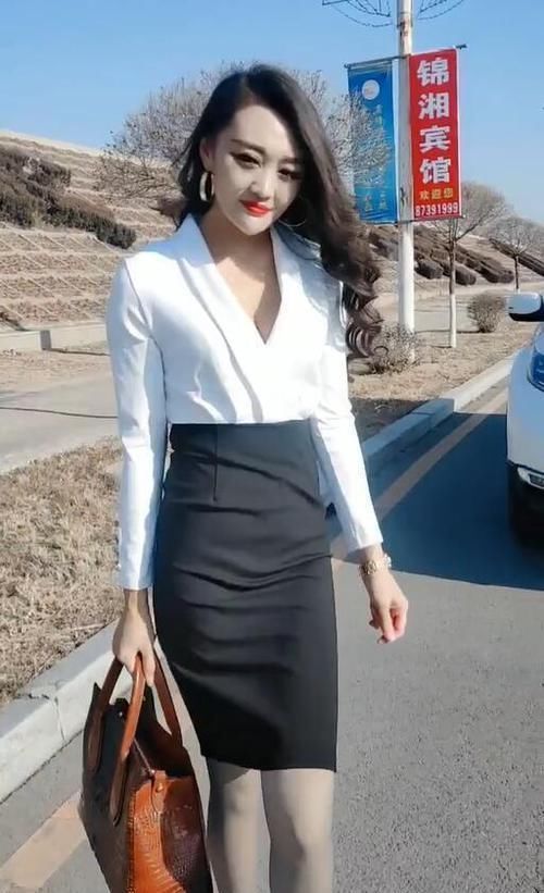 女神|时髦又好看的轻熟女神,有种来自都市女郎的感觉
