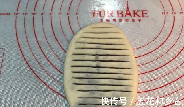 面包机|在家也能复刻的桃李毛毛虫面包,干净卫生,最重要的是,成本极低!