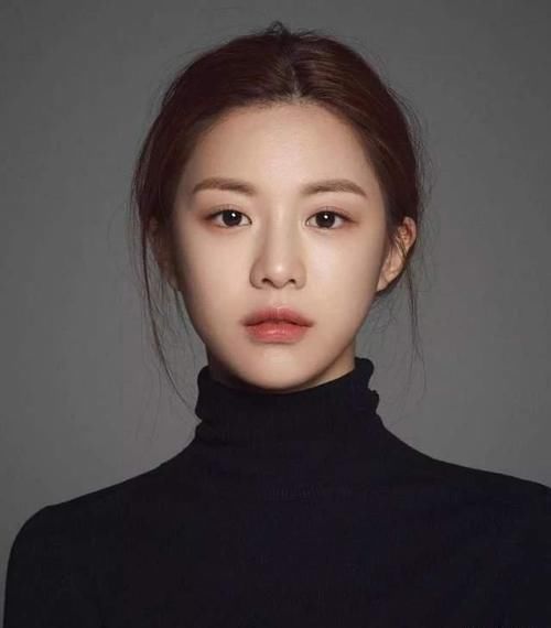 判断你是“高级脸”还是“网红脸”，主要看这3点，不妨自测一下