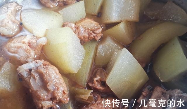 冬瓜|立秋后多吃这菜，维C是西红柿的3倍，苹果的6倍，简单炖炖就很香！