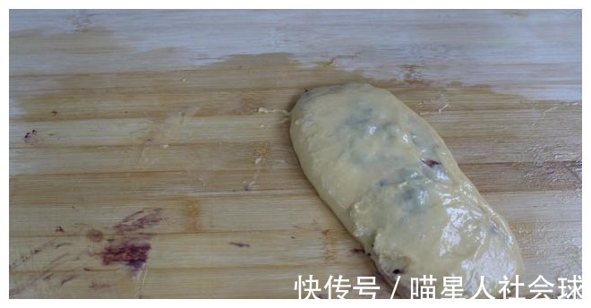 桑葚酱|家里没烤箱,分享一个用电饭煲做面包的方法,松软好吃比卖的还香