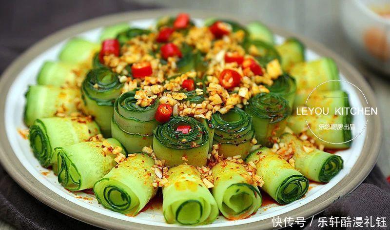 4道凉菜,6道荤菜,一桌丰盛的年夜饭,做法没什么难度