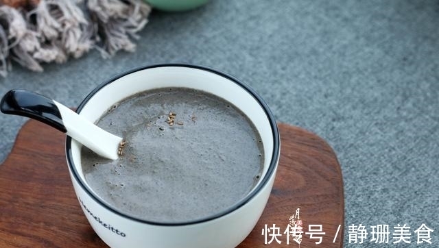 黑芝麻糊|冬天黑芝麻不要单独吃，加此3样才大补，每天1碗，身体猛如虎