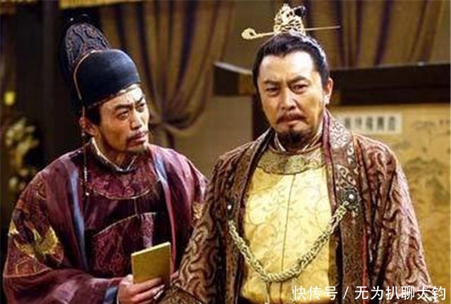 抓起|为消灭蝗灾,皇帝抓起一只蝗虫往嘴里塞:你们吃庄稼,不如吃我