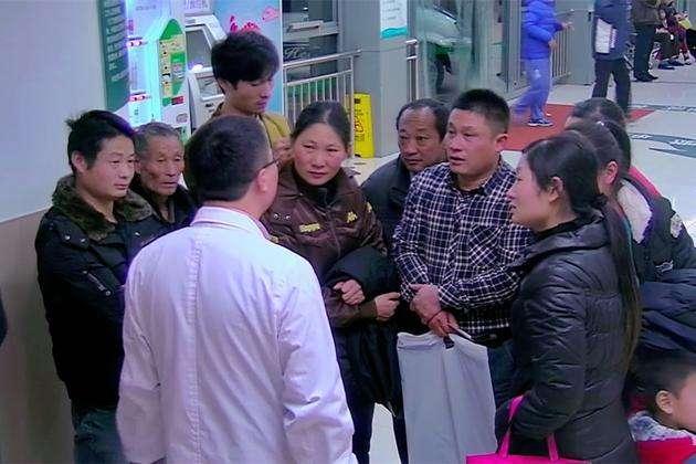 鉴定|老婆产下宝宝却鉴定非亲生,丈夫大闹医院,却遭医生“打脸”