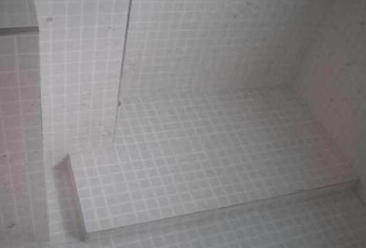 地漏|老公坚持洗衣机边上不装地漏，难怪水费低，邻居们看了都眼红