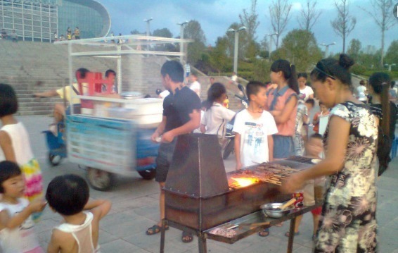 西西|除了“葬礼”,3个地方别带孩子去,有科学道理而不是迷信