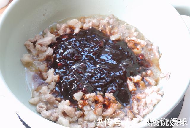 做炸酱面,炒酱是关键,教您详细做法,酱香浓郁,在家也吃得香