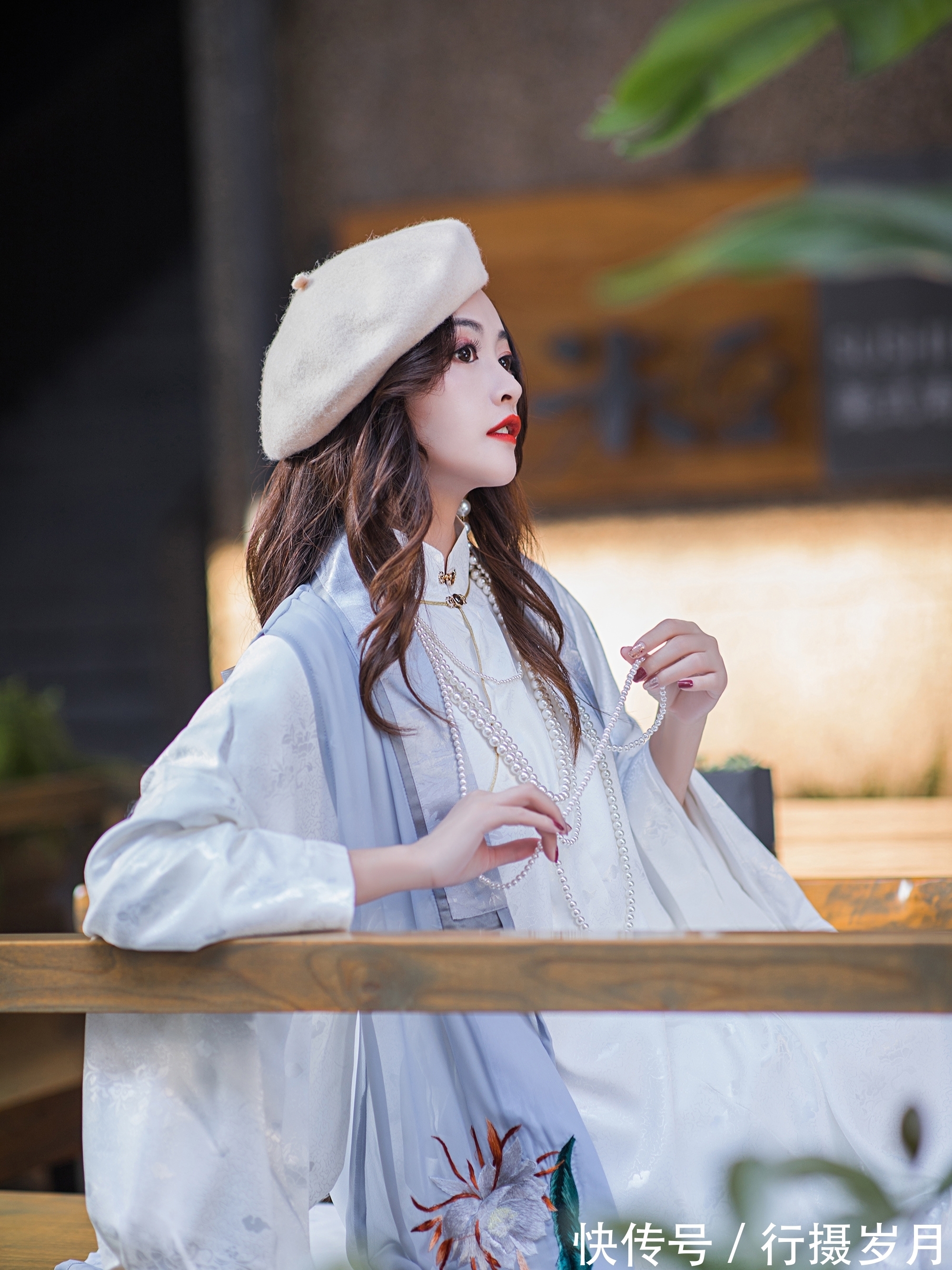 心与心@所有的思绪,化作一汪秋水,融进了丹青