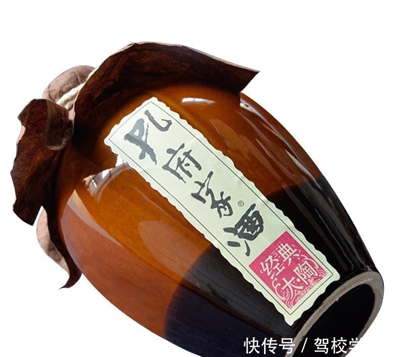 发现4种“尴尬白酒”,酒厂堆成山,廉价无人问,却是良心好酒