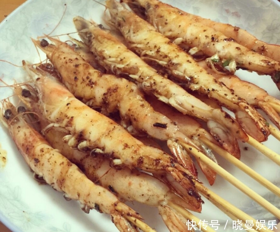 在家里也能做出美味的烤虾,只需要这几步,新手都会很成功