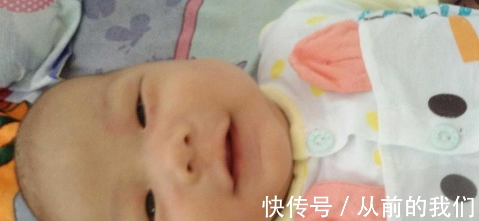 改正|婴幼儿的三种睡姿,会导致头型变丑,父母要及时帮助改正