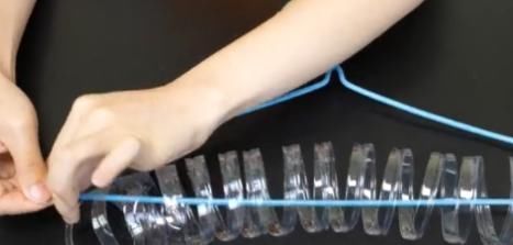 实用|矿泉水瓶剪一剪,超实用,再也不怕没地方晾袜子了