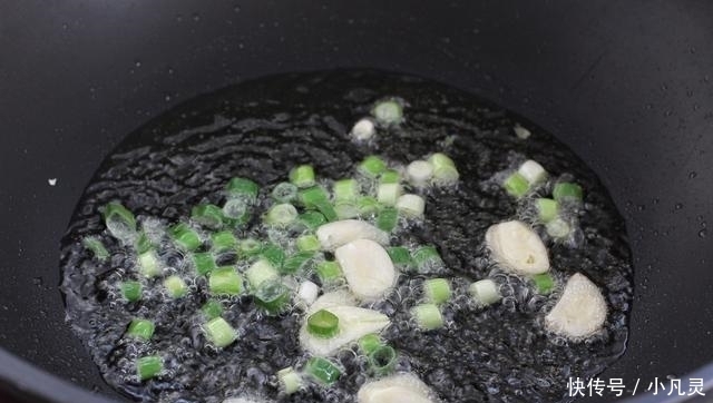 饭菜|懒人米饭做法,饭菜一锅出,营养丰富热量低,减肥期间也能大口吃