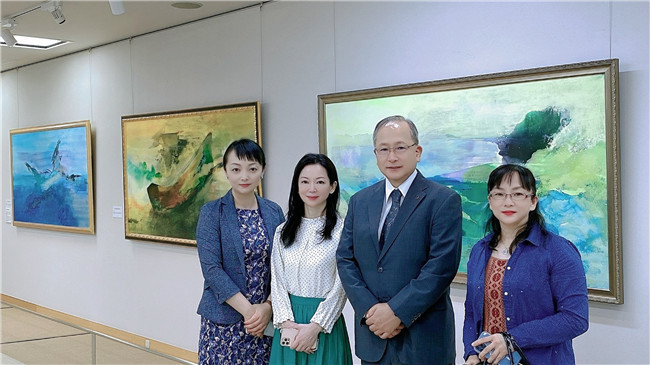 油画|世界画展中的著名旅日女画家李焱作品赏析