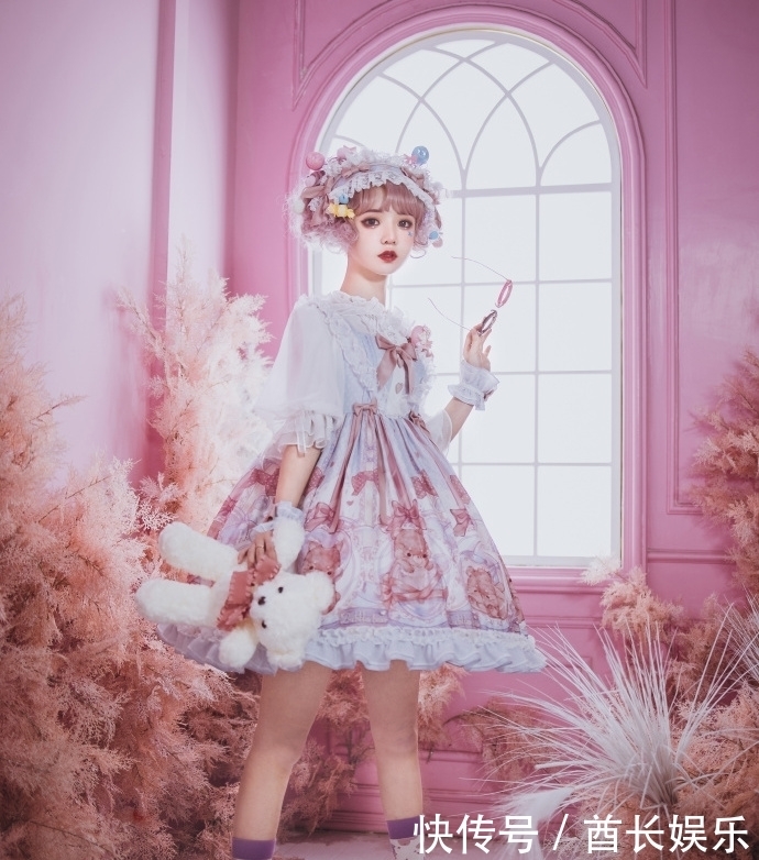 看起来|这个风格的洛丽塔总被嫌弃,看起来还很廉价,但lo娘偏偏很爱它