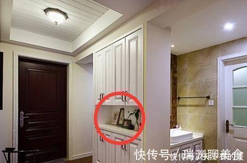 鞋柜|玄关鞋柜中间为什么空一截?玄就玄在这,用过的人都觉得很实用
