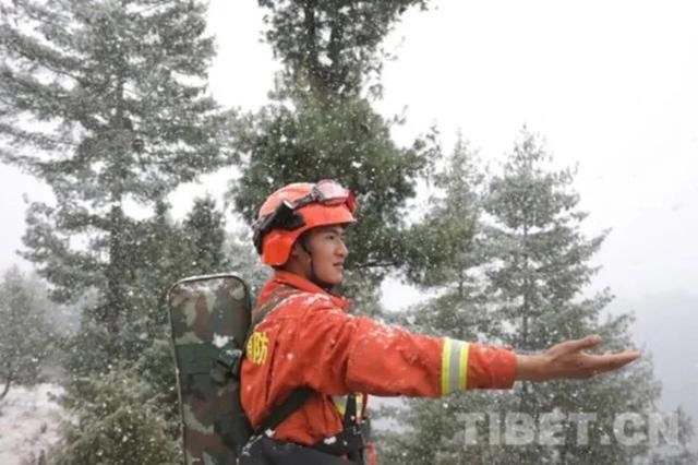 用青春丈量珠穆朗玛的绿水青山