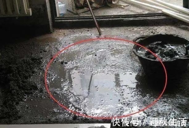 水泥|头次见邻居家这样贴瓷砖,效果太好了,收500块一天也值得