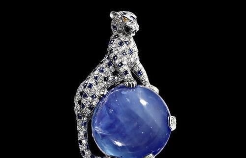 胸针 辛普森夫人的珠宝欣赏,她的豹子手镯柔性真好,能自己垂到手腕上