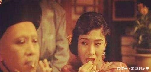 黄花|她是太监总管的妻子,虽是黄花大闺女,却死心塌地,晚年被佣人打工照顾