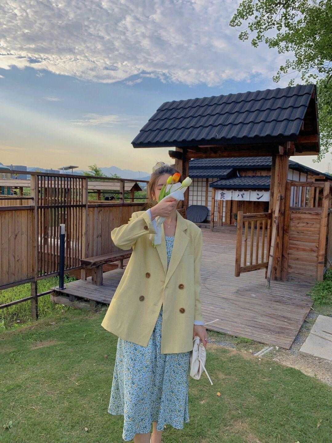 包包|2021秋冬这样穿,简约随性有气质,普通人也很轻松驾驭