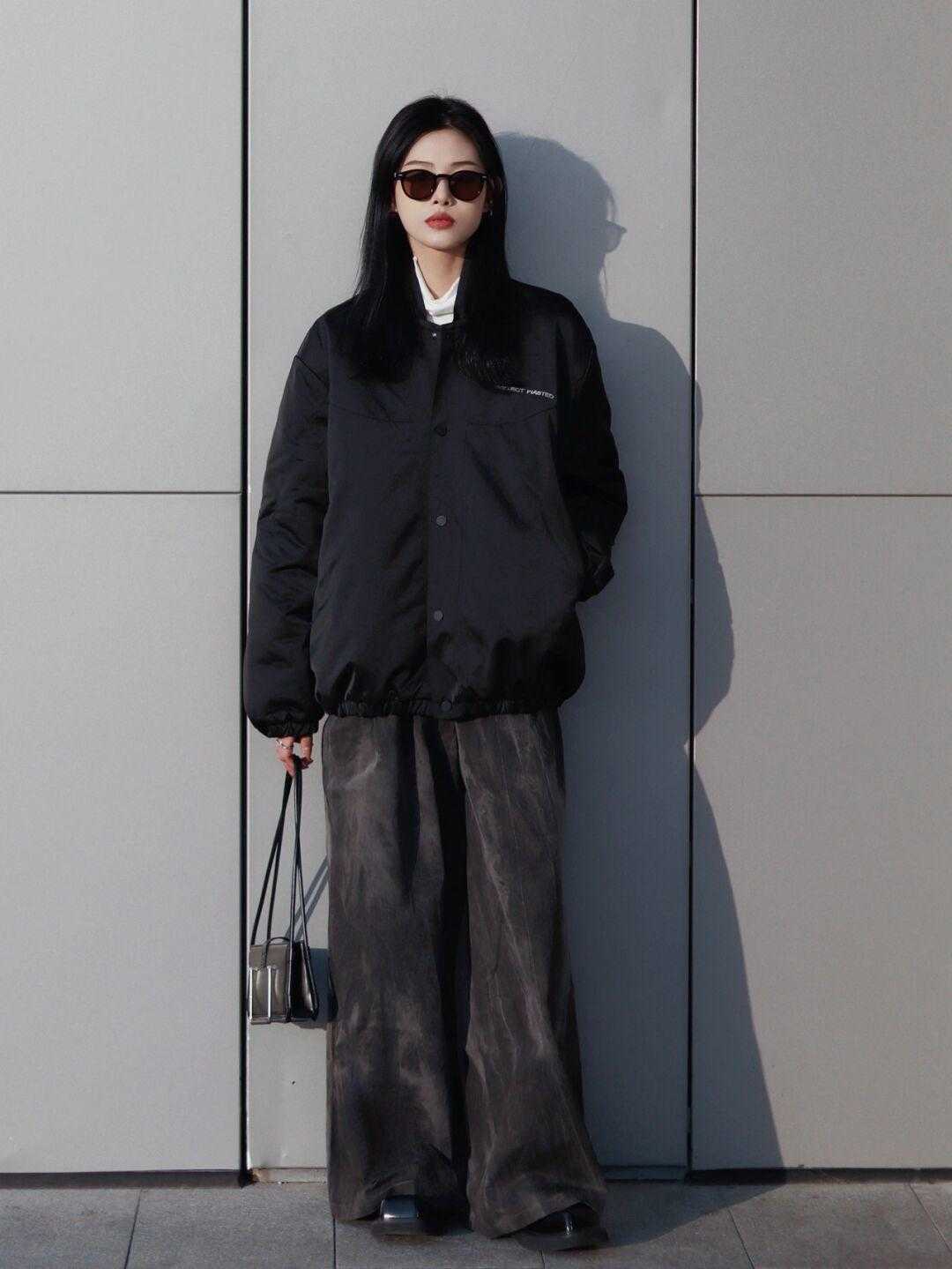 皮衣 冬季穿黑色衣服太枯燥?不妨试试这些搭配方式,帅气酷炫又保暖