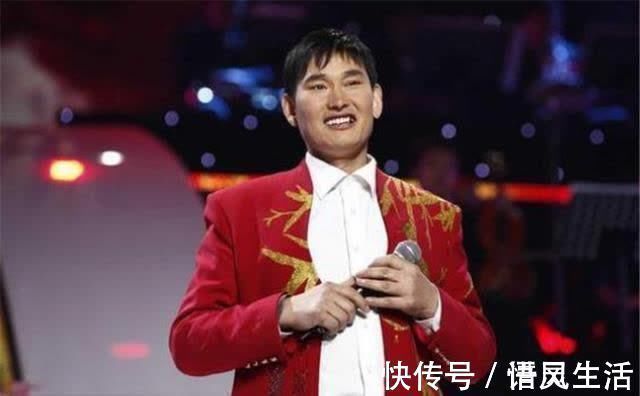 汉字#朱之文3年级辍学,写4字却卖出20万,专家:书法家不如文盲