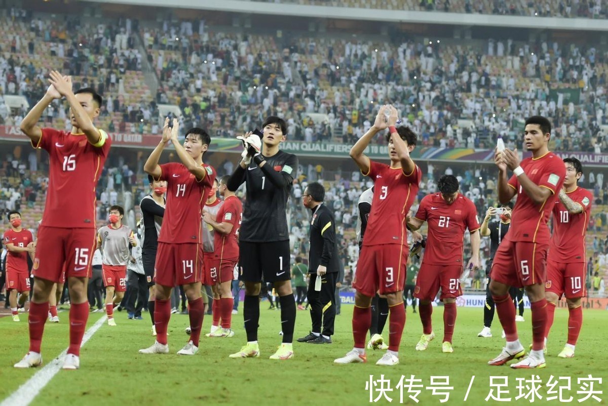 日本队|成国脚意义何在?日本大将话语让人动容,国足笑了,名记揭露真相