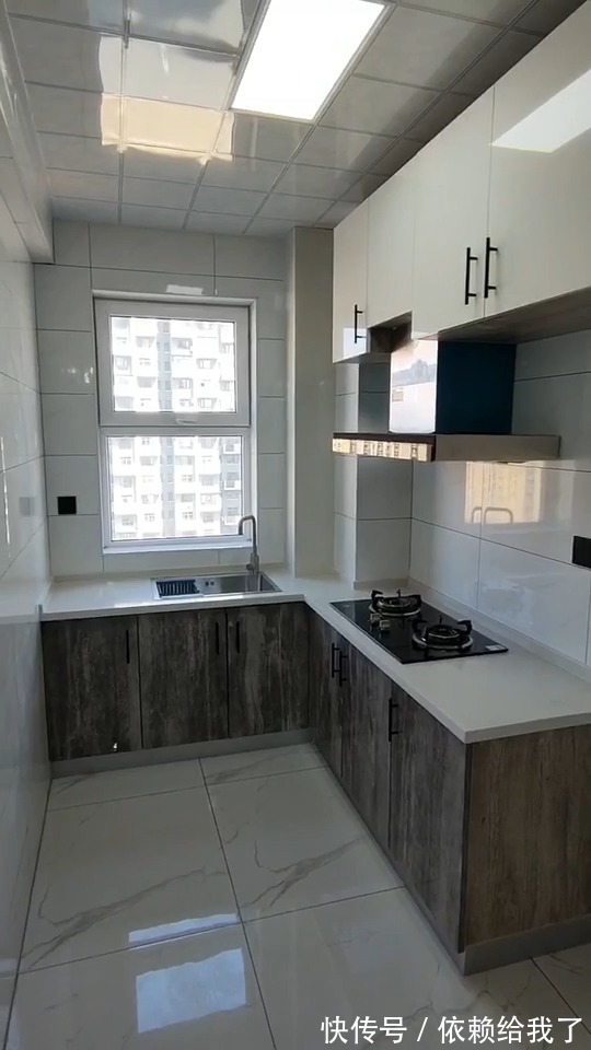 简约风格|新家现代简约风格,6万装出这样效果,朋友们都是值了,很羡慕我