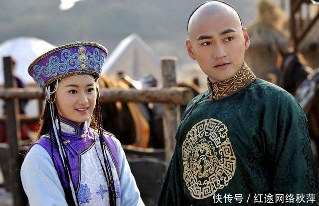 弘皙|他被康熙遗命封亲王，称雍正为“皇父”，却被乾隆幽禁致死