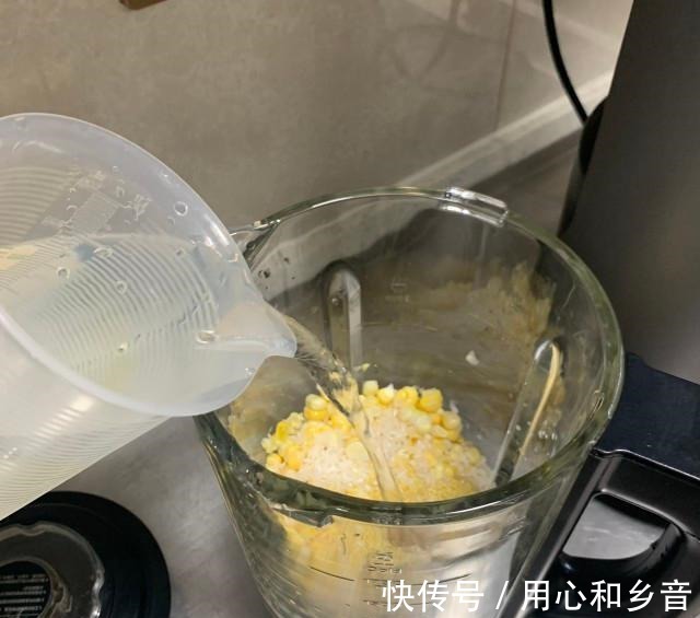 柔昊琳琪|椰奶玉米汁，一股香浓玉米香气，扑鼻而来！